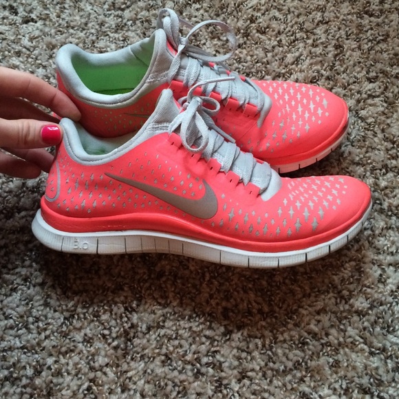 Nike Shoes - Women's Nike 3.0 hot coral running shoes