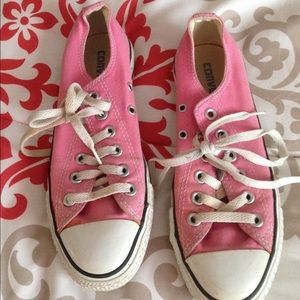 Pink converse