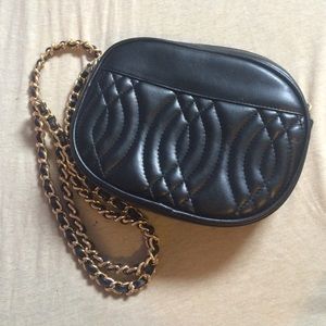 Cute vintage cross body