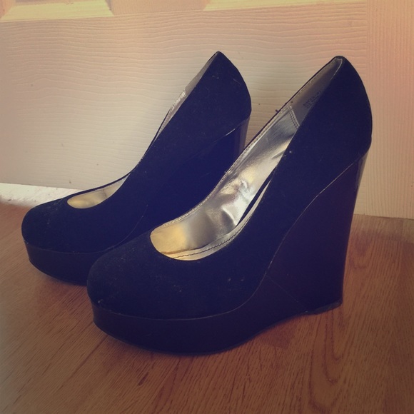 Wedge heels