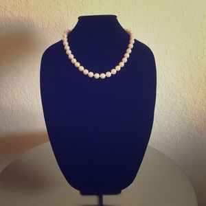 Classic Pearl Necklace!