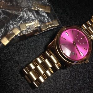 Pink faced Michael kors watch