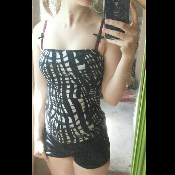 Basic Tube Top - Picture 2 of 3