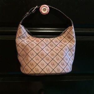 Dooney and Bourke handbag. Great condition
