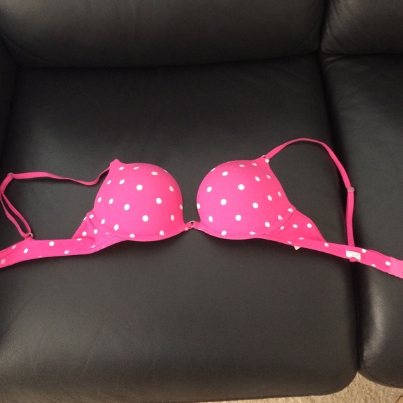 Gilly Hicks "Push 'Em Up" plunge bra (34B)