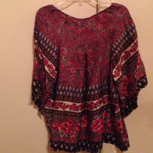 Flowy Floral shirt from Forever 21 - Picture 4 of 4