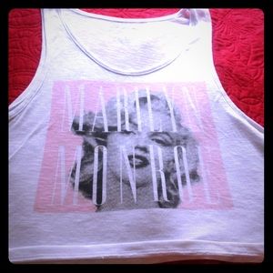 Marilyn Monroe top