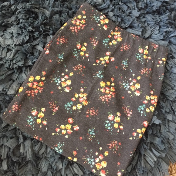 Pencil skirt