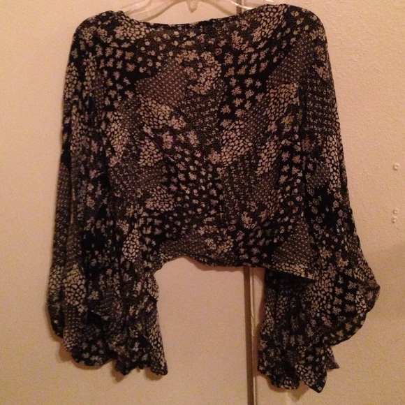 Black & White floral kimono - Picture 3 of 4