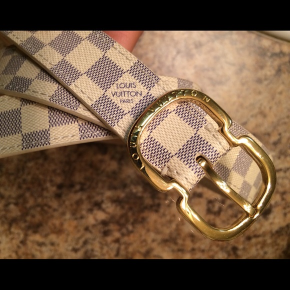 Louis Vuitton Accessories - 📢SALE TODAY📢Auth Azur belt