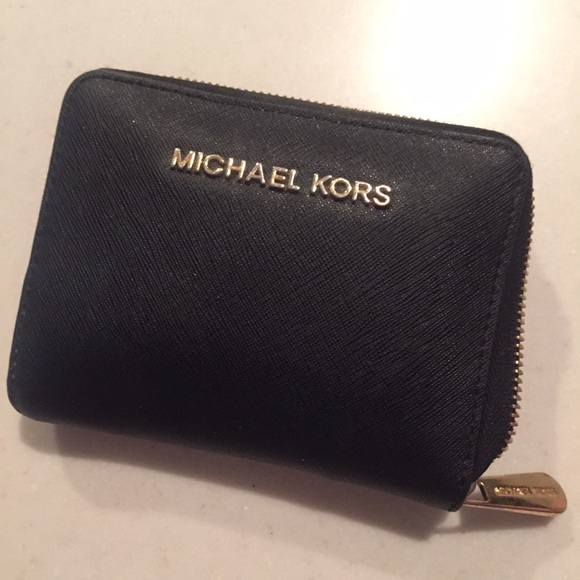 🎀MK VINYL WALLET🎀