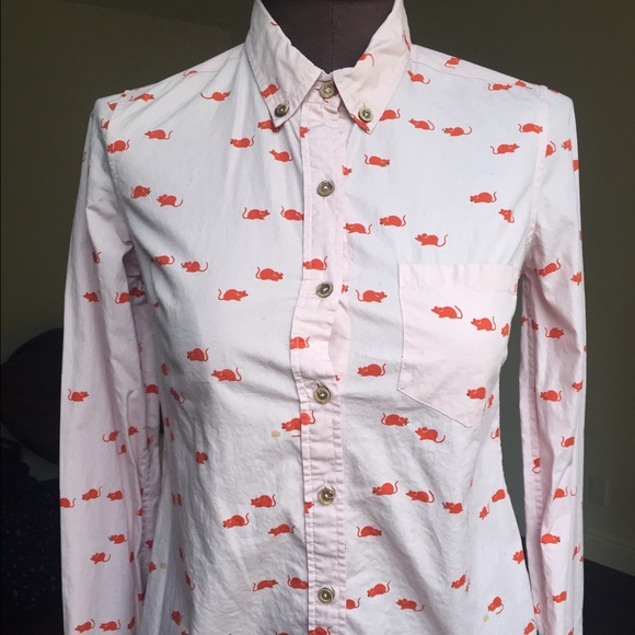 LIGHT PINK BUTTON UP W MICE DESIGN