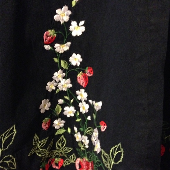 Anthropologie Skirt Strawberry Embroidery