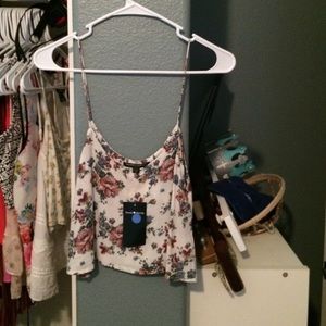 🚫🚫SOLD🚫🚫 Brandy Melville crop top