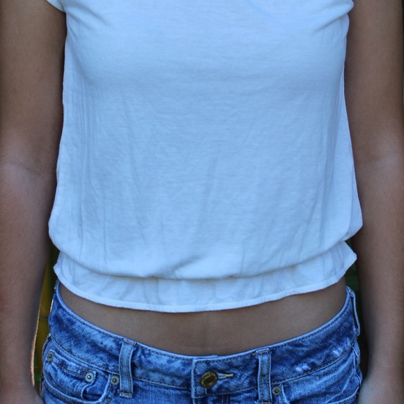 Top - Picture 2 of 3