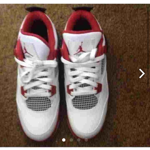 Air Jordan 4 Retro (GS) size 6.5Y