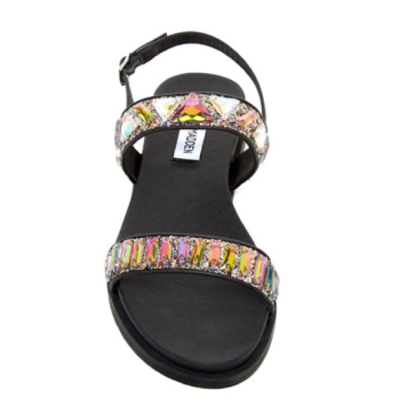 Steve Madden Janice Sandal!💛 - Picture 2 of 3