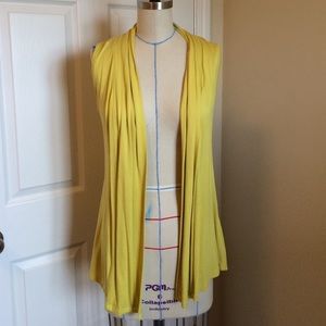 Tiered ruffle jersey vest in yellow