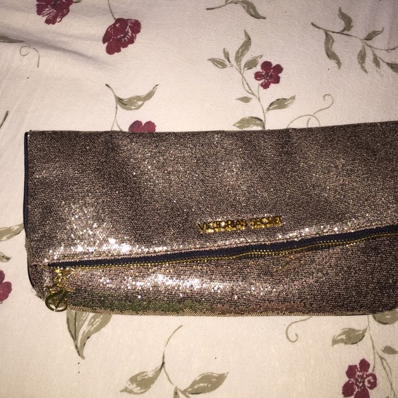 VS clutch or make up bag - Picture 3 of 4