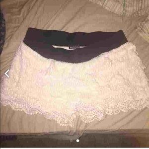 Lace layer shorts