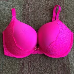 NWOT Victoria's Secret Bra