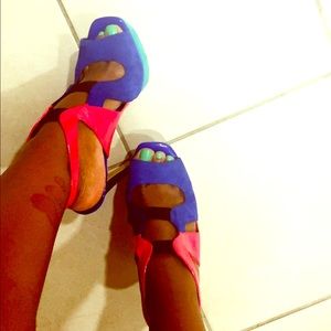 Jessica Simpson heels!