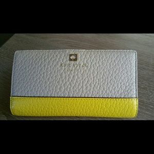 Kate Spade wallet (stacy)