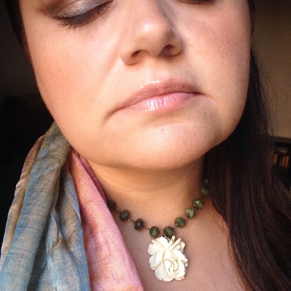 Jewelry - Ivory Rose & Jade Necklace🌟