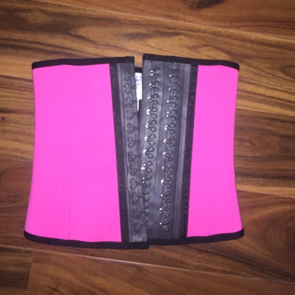 Waist trainer