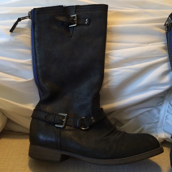 Kids Steve Madden Boots - Picture 1 of 4