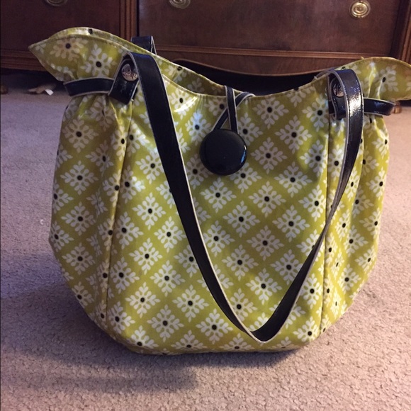 Vera Bradley Handbags - Vera Bradley Frill Tote