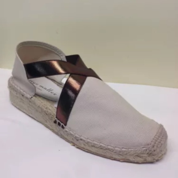 Bettye Muller NWB Beige Espadrille Slip-Ons SZ 38