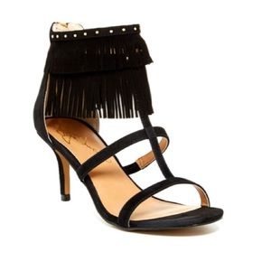 Fringe-Tastic Report Caged Heel🙏🏼✨