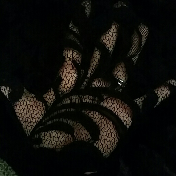 Forever 21 lace top. - Picture 3 of 4