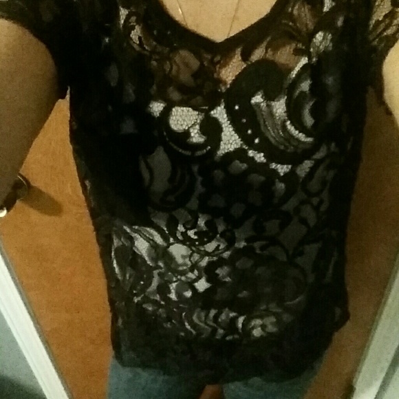 Forever 21 lace top. - Picture 4 of 4