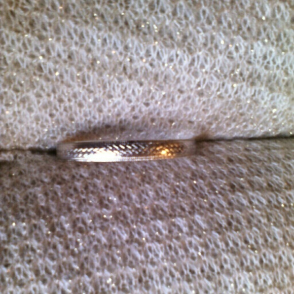 Vintage Carved Bracelet - Picture 2 of 2