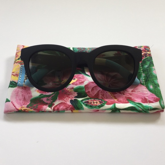 TOMS Traveler Sunnies