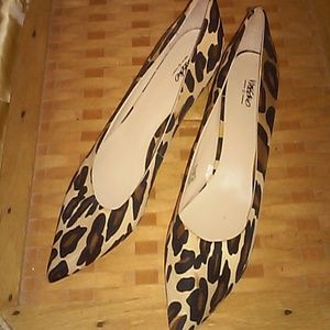 Leopard kitten heels