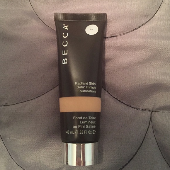 Becca radiant skin foundation