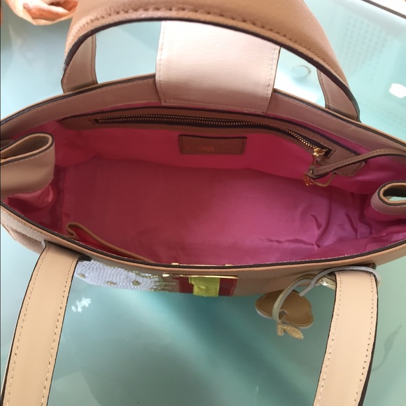 HELLO KITTY DESIGNER LUX BAG (REAL LEATHER) - Picture 3 of 4