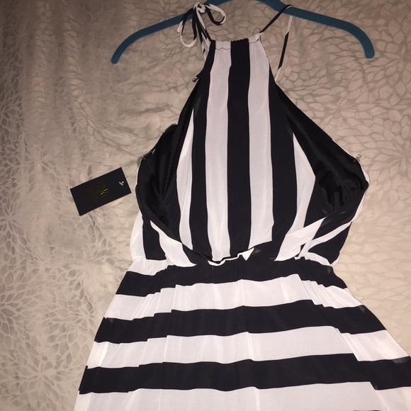 Striped halter dress - Picture 3 of 3