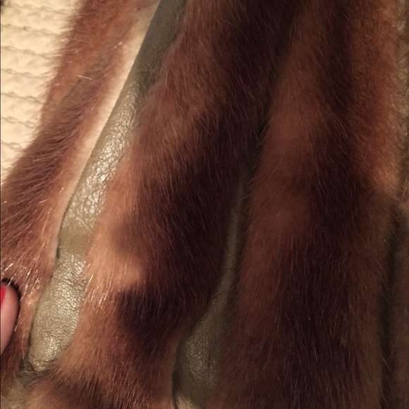 $4000Vintage designer nutria fur coat with leather - Picture 4 of 4