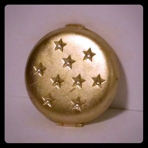 Est?e Lauder NOT FOR SALE. Cannot locate.