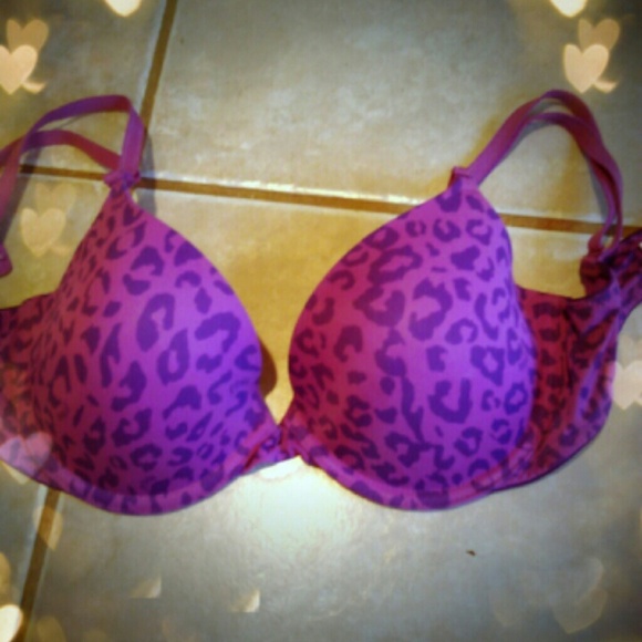PINK Victoria's Secret Other - Like new vs pink purple leopard