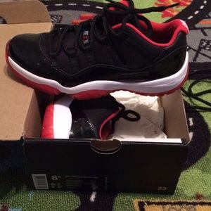 Bred 11 lows size 8.5 in men's 10.5 in women's