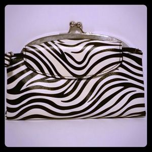 Zebra Clutch with Kiss Lock
