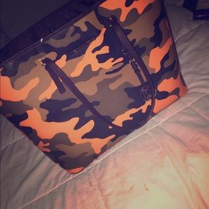 Camo Michael Kors Tote ( dust bag included)