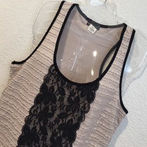 Stretchy lace tank