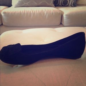 Jessica Simpson "suede look" black flats w- flower