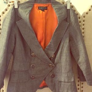 Blazer with bright lining